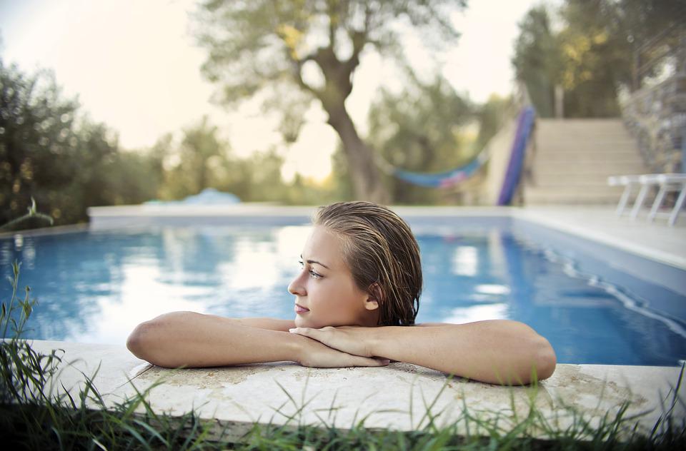 Pool Care Tips for When You’re On Vacation 1